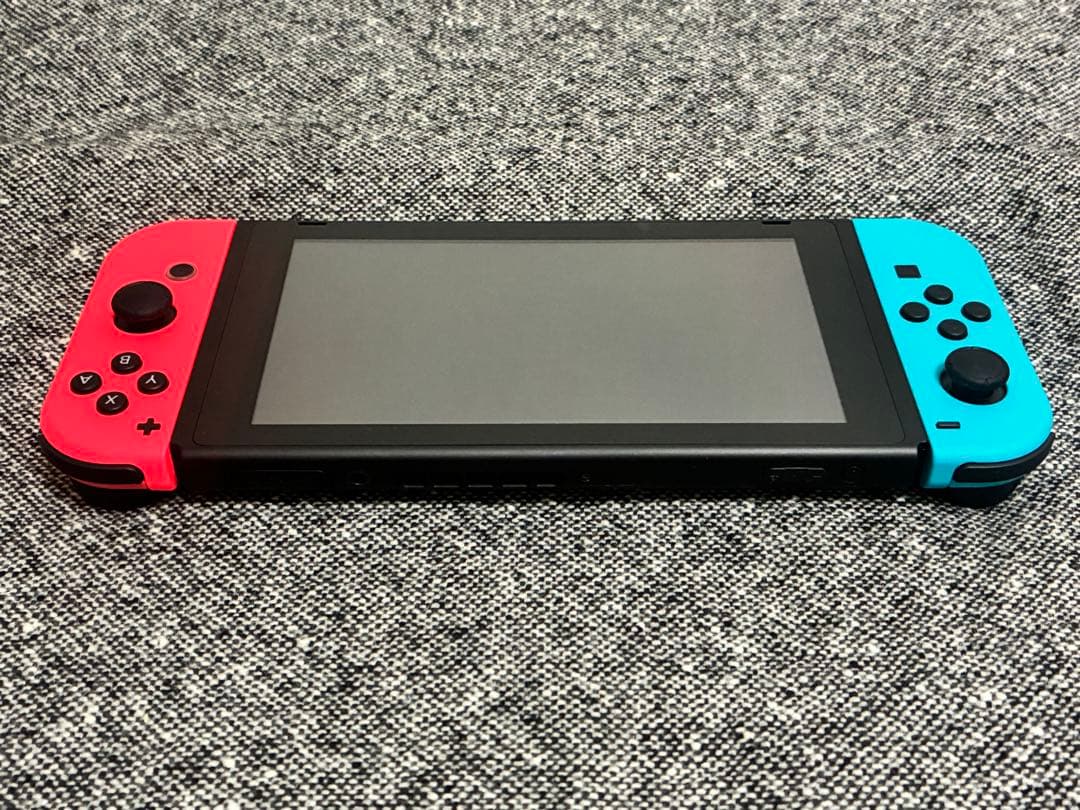 Nintendo Switch ネオンブルー・ネオンレッド(超美品)