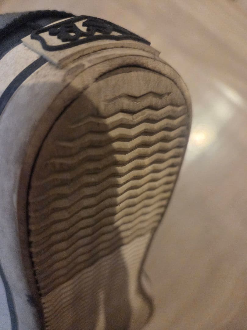 ASH ファー ブラック ハイカットスニーカー