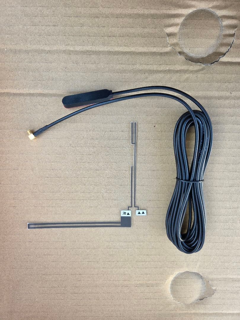 ユピテルYPF7550ML ポータブルカーナビ　フルセグ　ハイエンドモデル