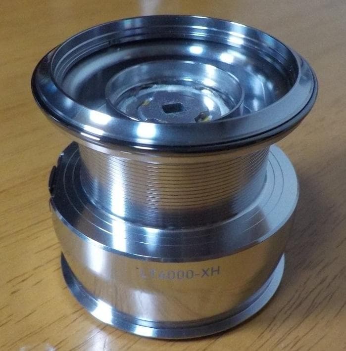 22イグジスト LT4000-XH 純正スプール ダイワ 傷あり品