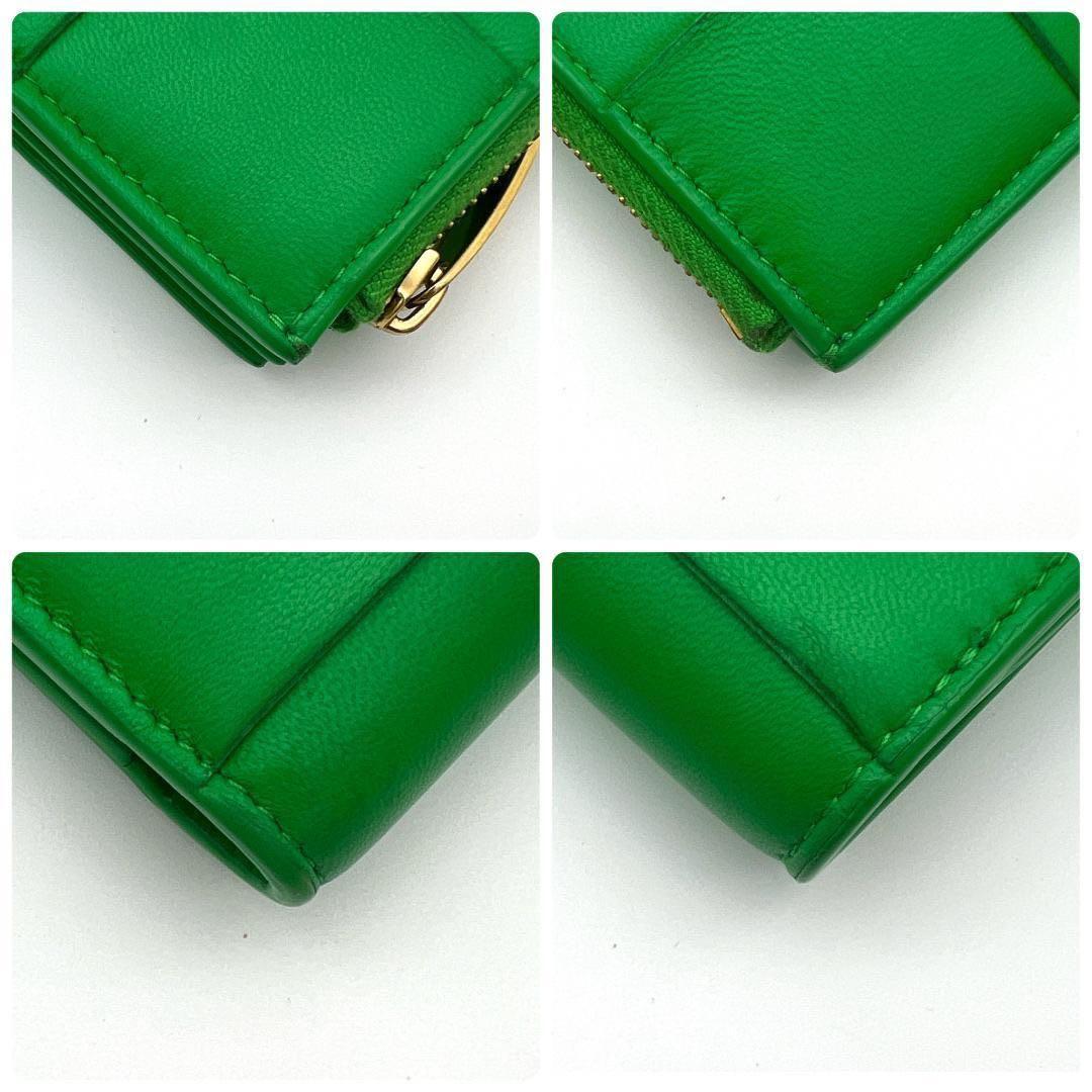 ボッテガヴェネタ マキシイントレチャート コンパクトジップウォレット 緑 575