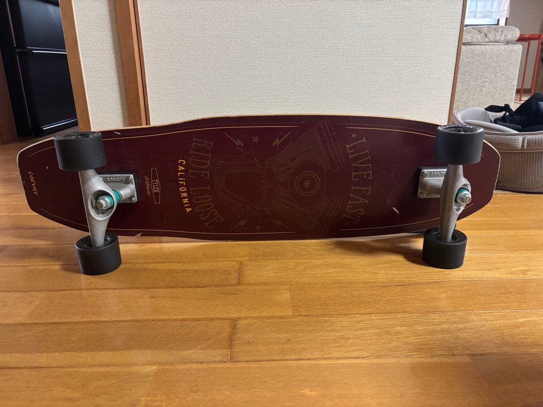 カーバー　サーフスケートボード