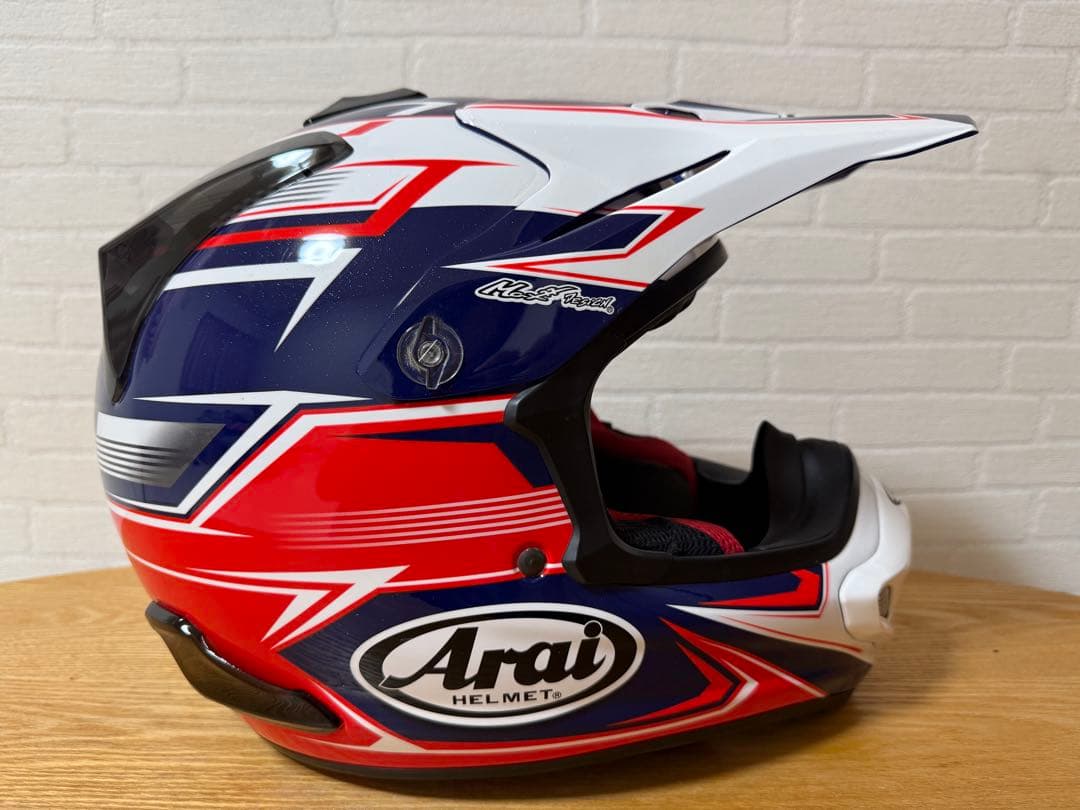 【状態良好】Arai Vクロス4 SLY