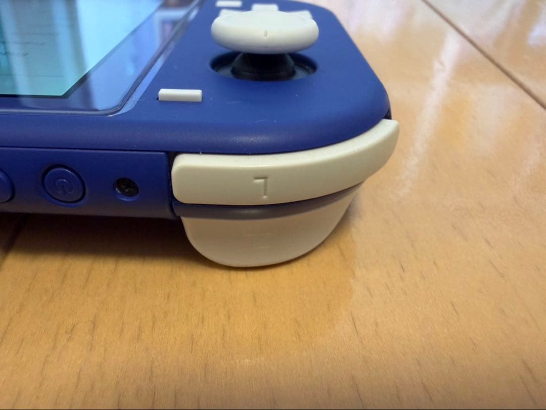 Nintendo Switch Lite 本体　ブルー