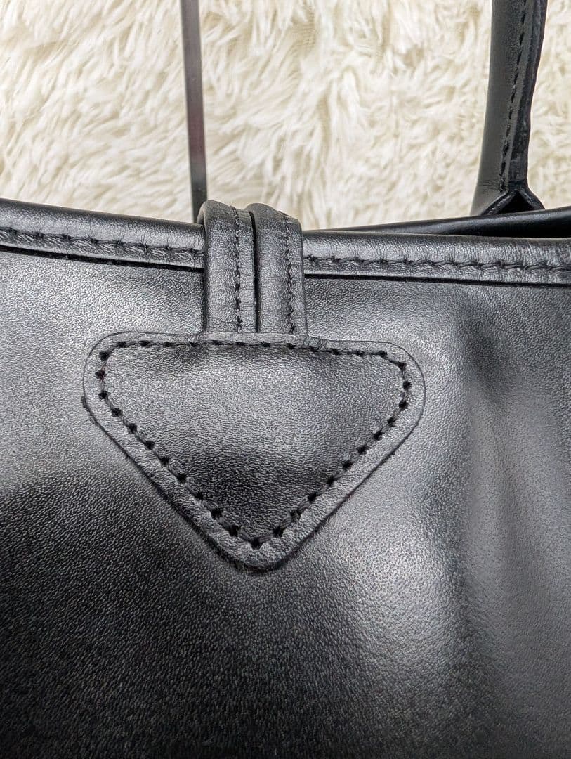 値下げ●LONGCHAMP ロンシャン ブラックトートバッグ メタルロック付き