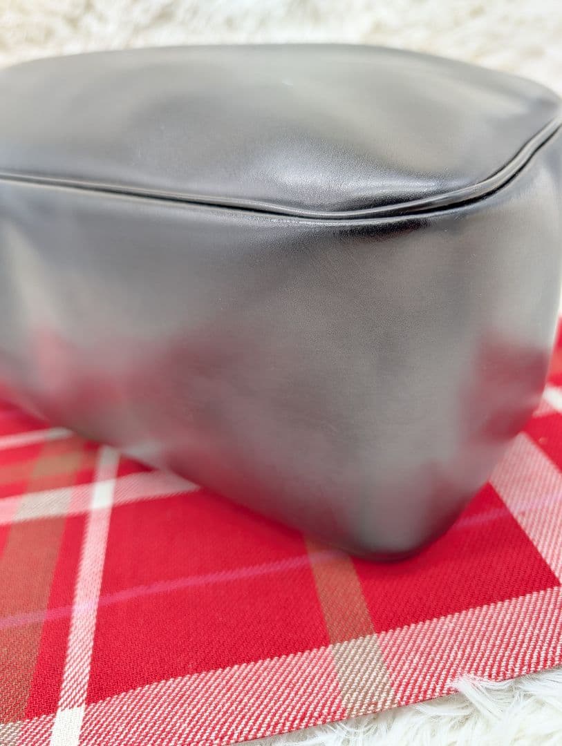 値下げ●LONGCHAMP ロンシャン ブラックトートバッグ メタルロック付き