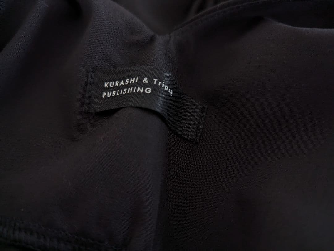 北欧、暮らしの道具店 「気軽に着られて、きれい見え」ポンチ素材のオールインワン