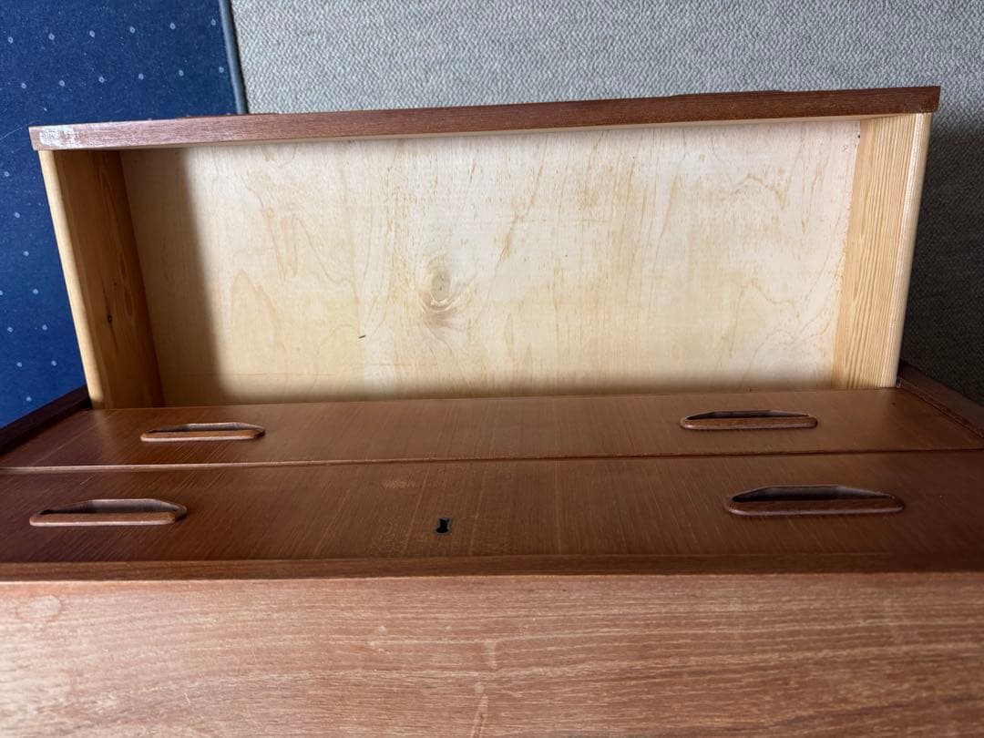 デンマーク　ヴィンテージチェスト　輪染みあり