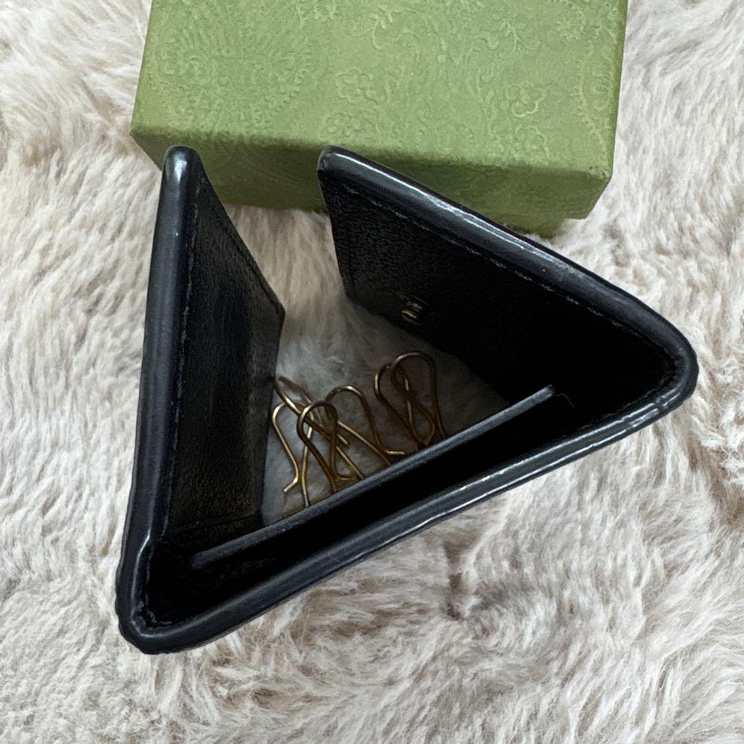 希少！GUCCI グッチ 黒 レザー 6連キーケース 蜂モチーフ BEE