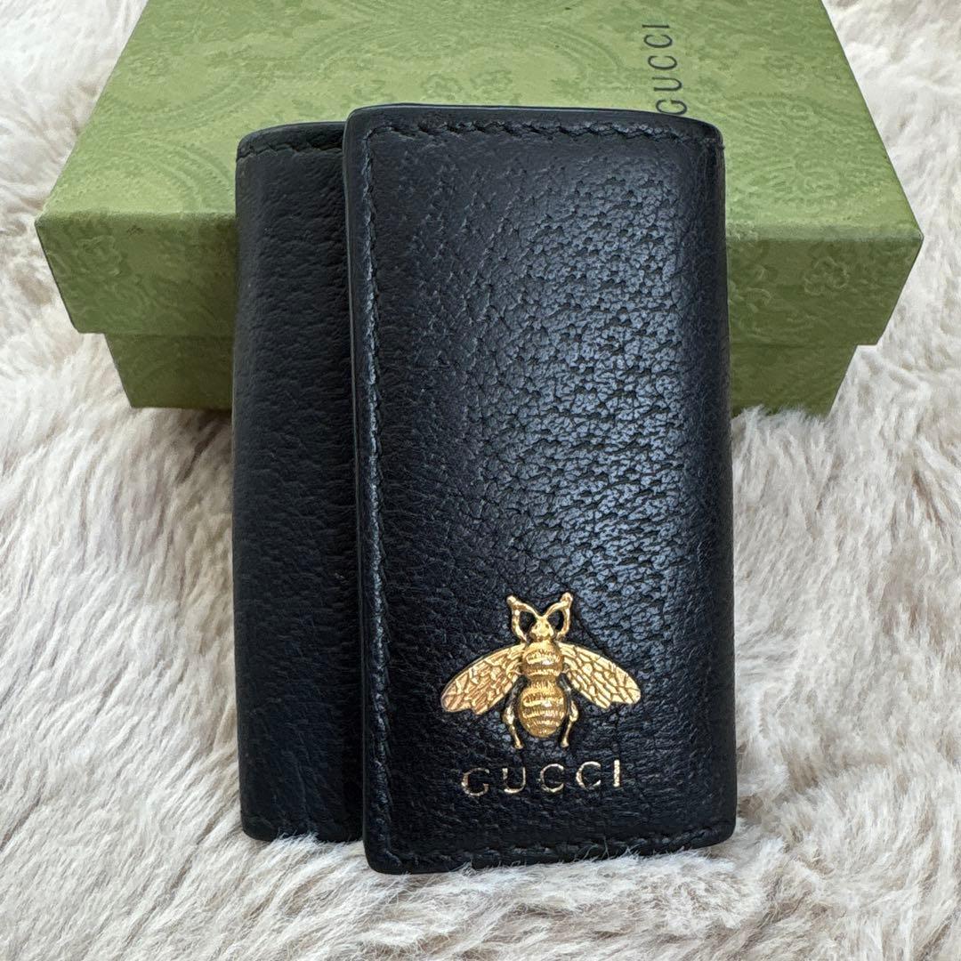 希少！GUCCI グッチ 黒 レザー 6連キーケース 蜂モチーフ BEE