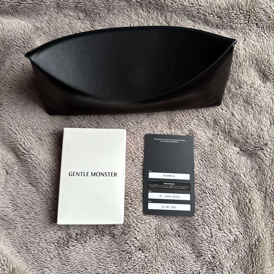 Gentle Monster ブラックサングラス