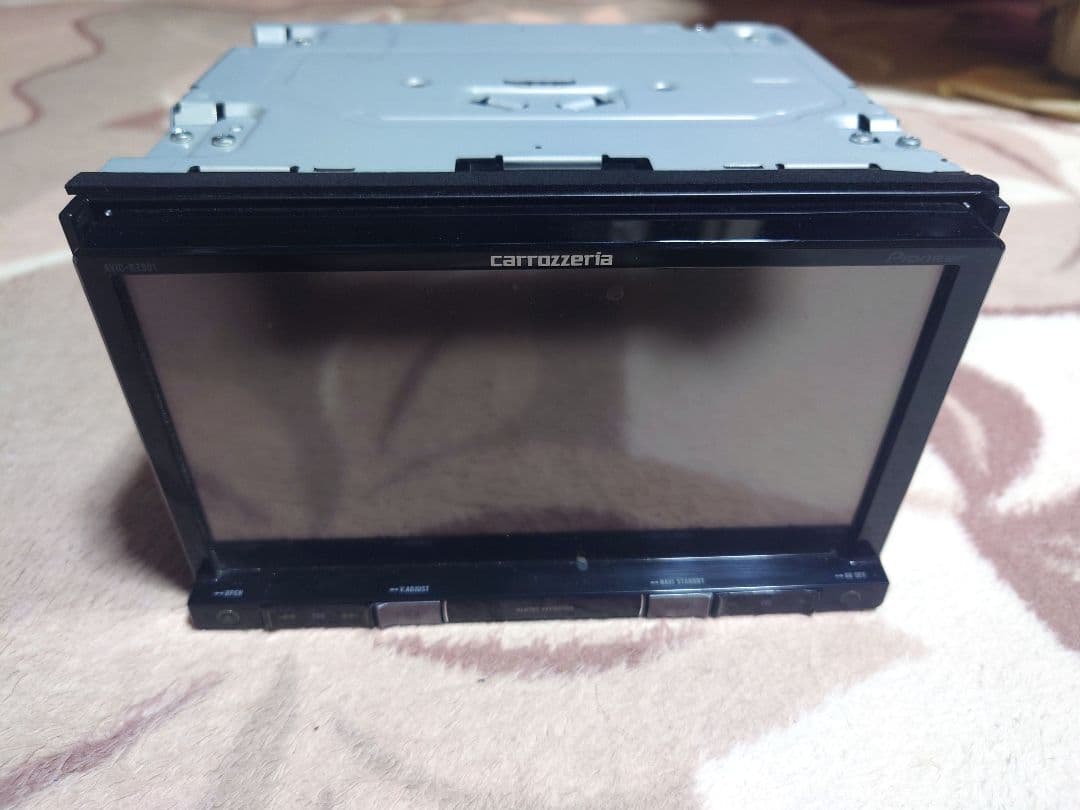 Pioneer AVIC-RZ901 カーナビ 本体