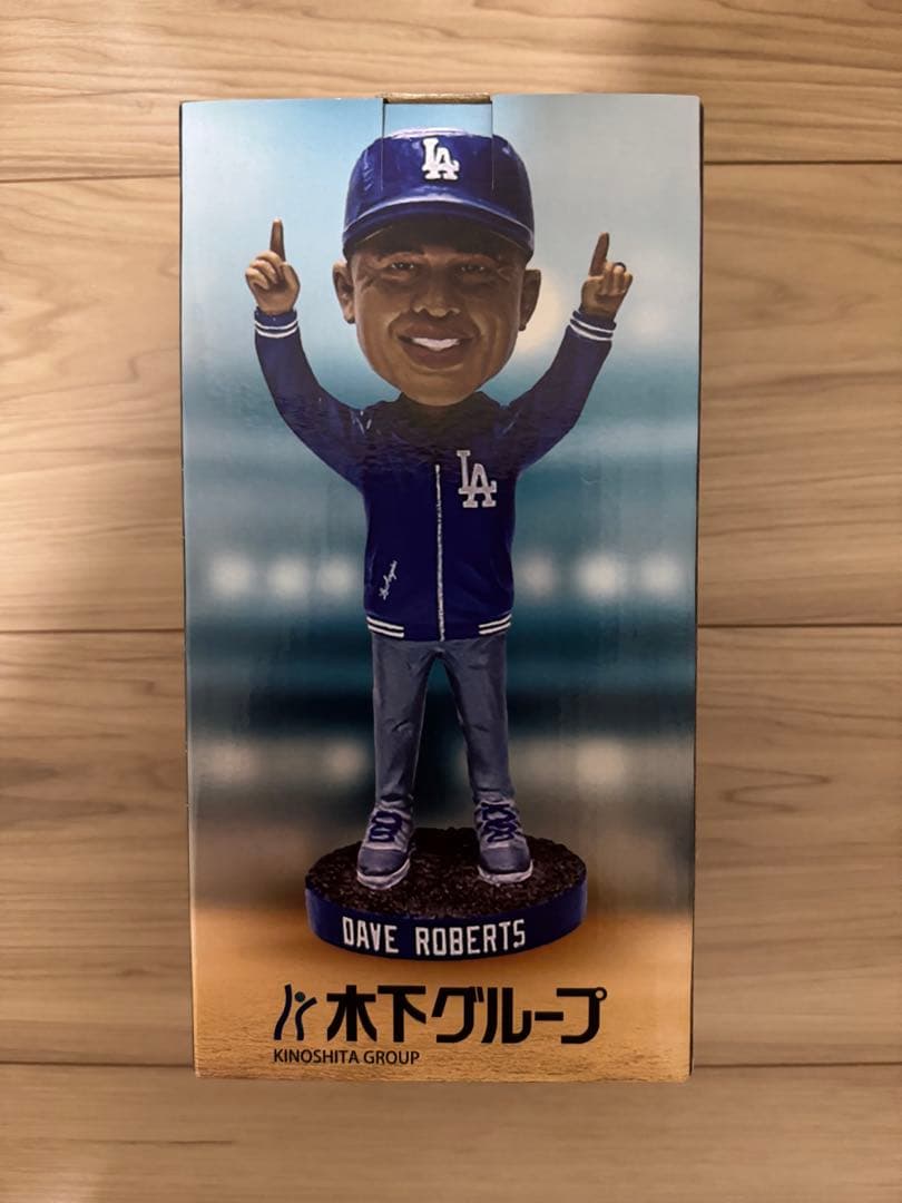 【希少】デイブ・ロバーツ　監督　ボブルヘッド人形　2025年4月26日　入場特典