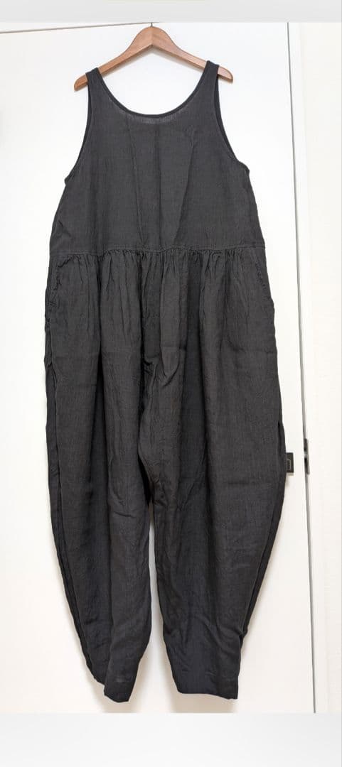 ヴェリテクール　ギャザーオールインワン　ブラック