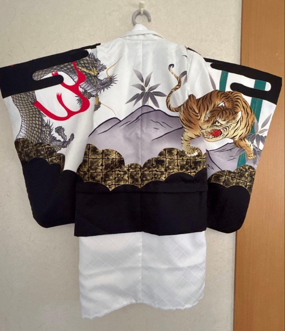 七五三5-7歳の男の子の羽織3点セットブランド:花わらべ．白と黒のグラデーション