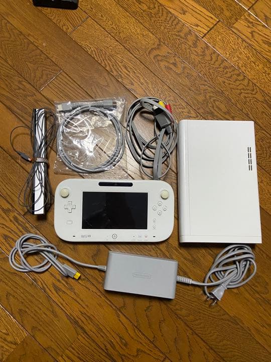 Nintendo Wii U WII U ファミリープレミアムセット SHIRO