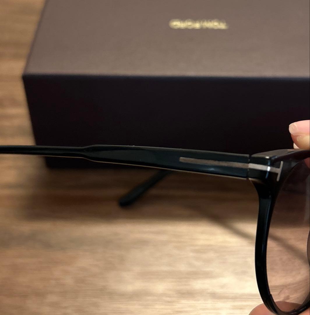 トムフォード　TOM FORD サングラス　TF5695-F-B 訳あり