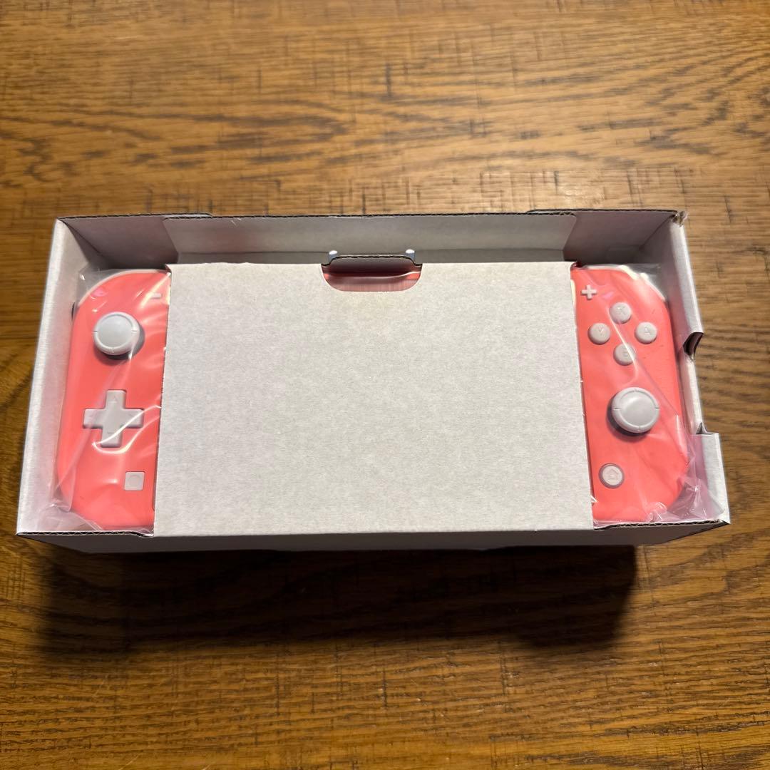 【新品・未使用】Nintendo Switch Lite コーラル