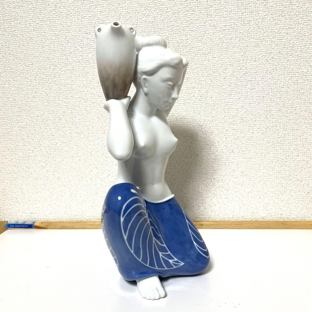 ＊Woman with water jug＊１９５３年・Hedegaard