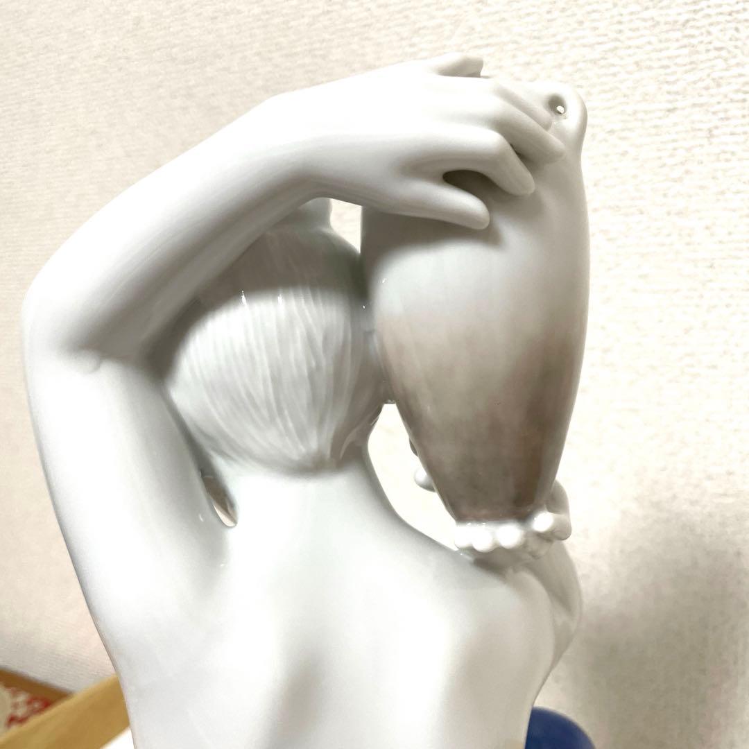 ＊Woman with water jug＊１９５３年・Hedegaard