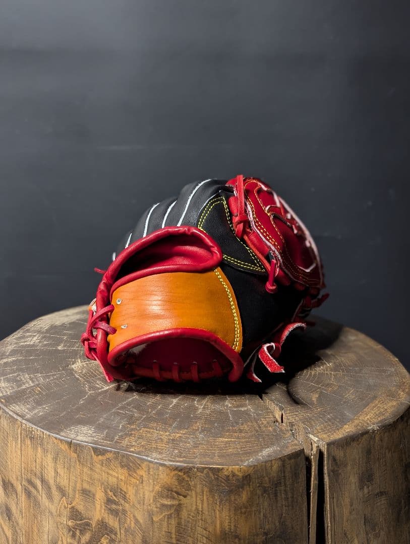 レッド×ブラック軟式内野手用グローブ