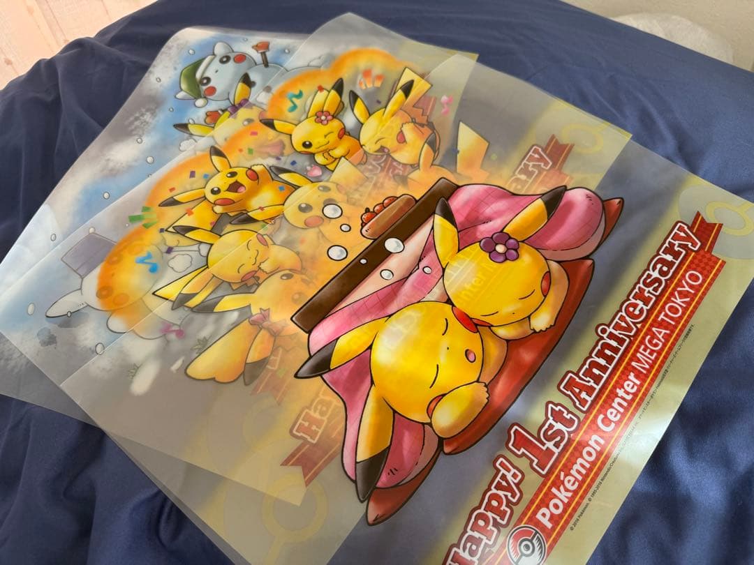 ポケモンセンター　メガトウキョウ1周年記念　クリアポスター　3枚セット