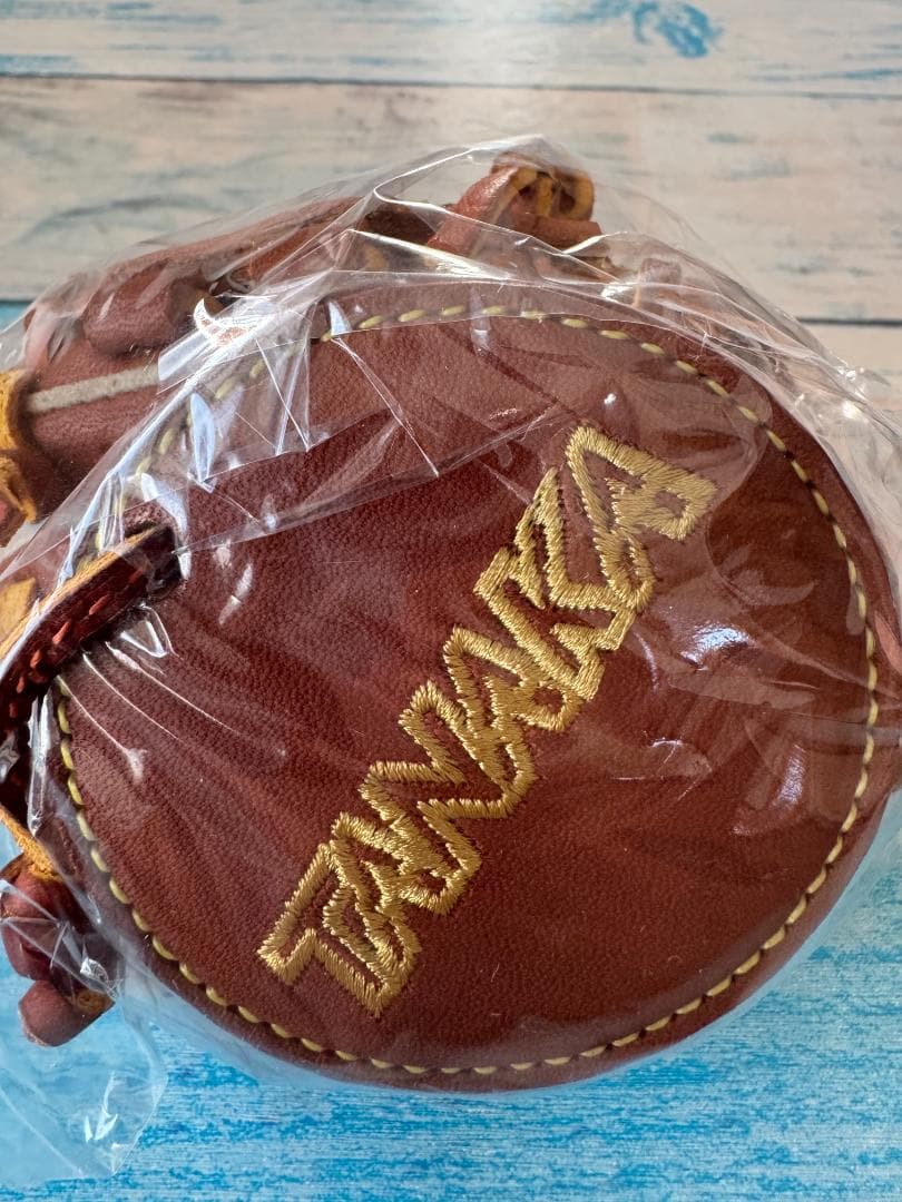 田中将大 日米通算200勝達成記念ミニチュアグラブ CLUB GIANTS