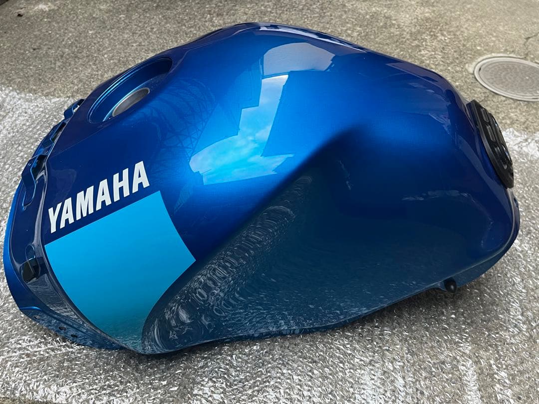 XSR900 純正タンク　2022年式