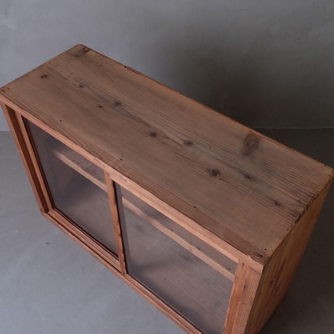 大正期 杉材 ガラス戸棚B ゆらゆらガラス　食器棚 収納棚 水屋 本棚 古家具