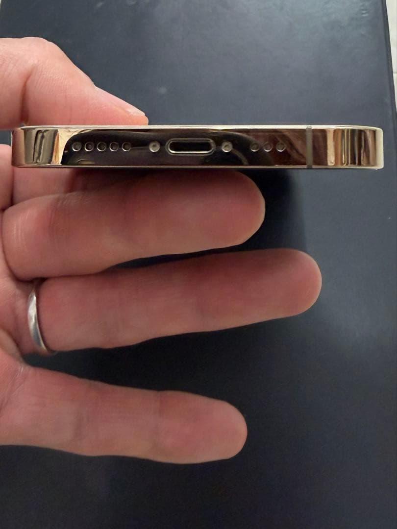 スマートフォン本体 iPhone 13pro 256G gold