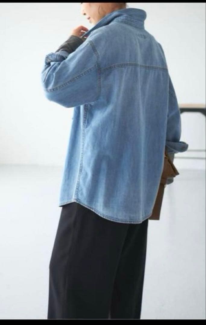 スピックアンドスパン　ライトオンスデニムシャツ　サックスブルー