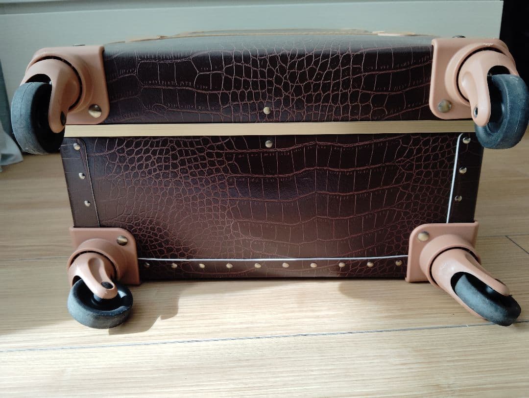 【Mサイズ】モアエルグ_キャリーケース_クロコブラウン×ベージュ