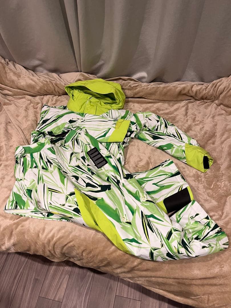 【新品未使用】デサント S.I.O スキーウェア 上下セット Mサイズ 技術選