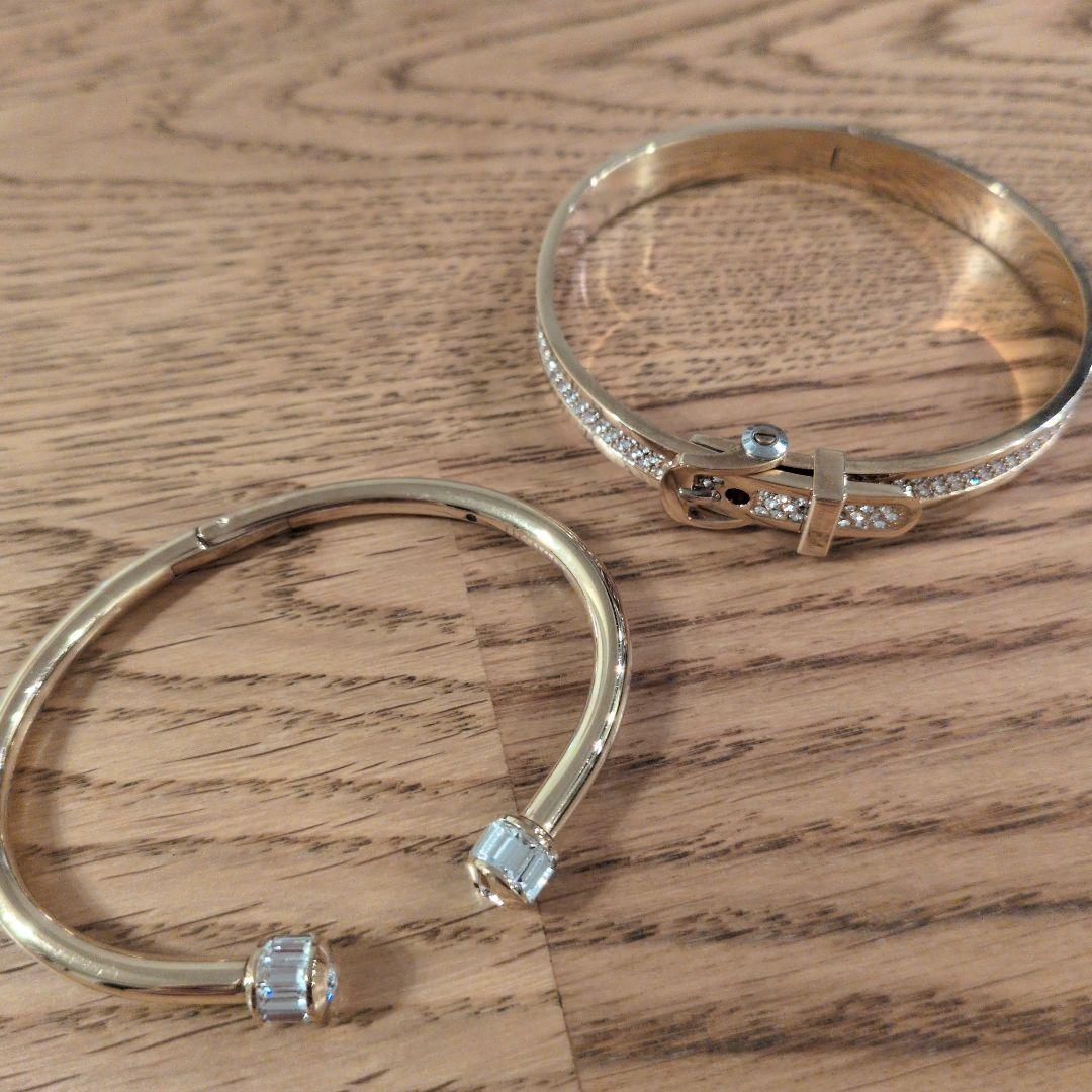 HENRI BENDEL ゴールドバングル