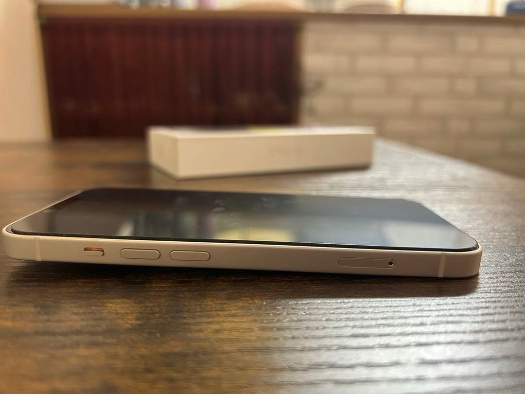 Apple iPhone 14ホワイト