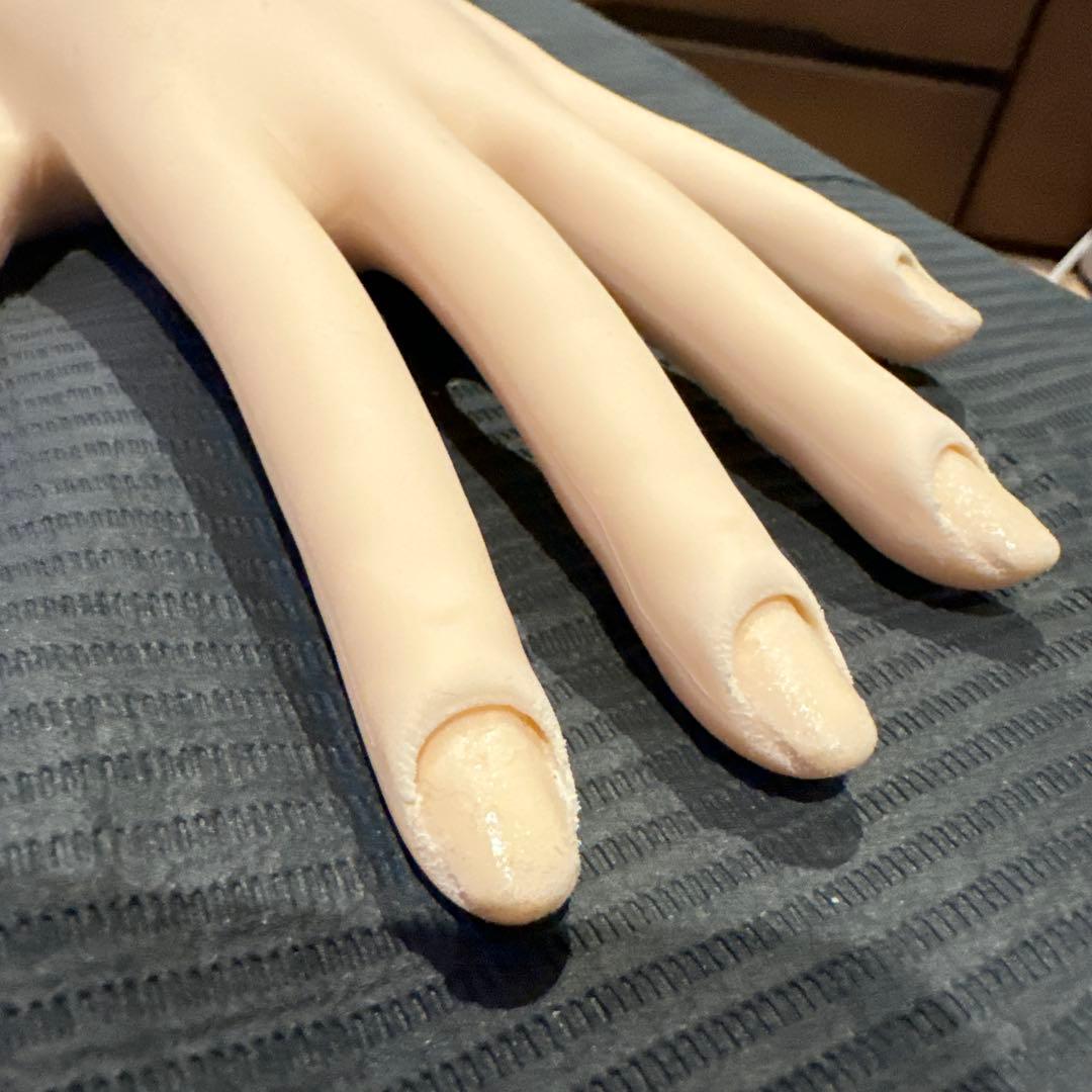 ネイリスト検定認定ハンド 右手人差し指骨折あり 認定チップ ケア用シール