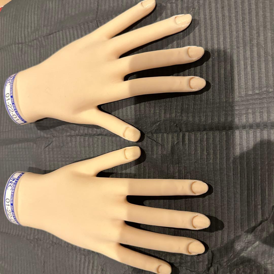 ネイリスト検定認定ハンド 右手人差し指骨折あり 認定チップ ケア用シール