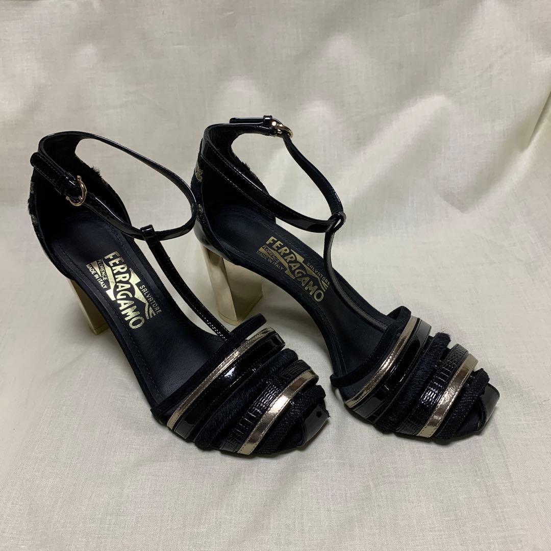 お値下げ　新品未使用品　フェラガモ　ヒールサンダル22cm