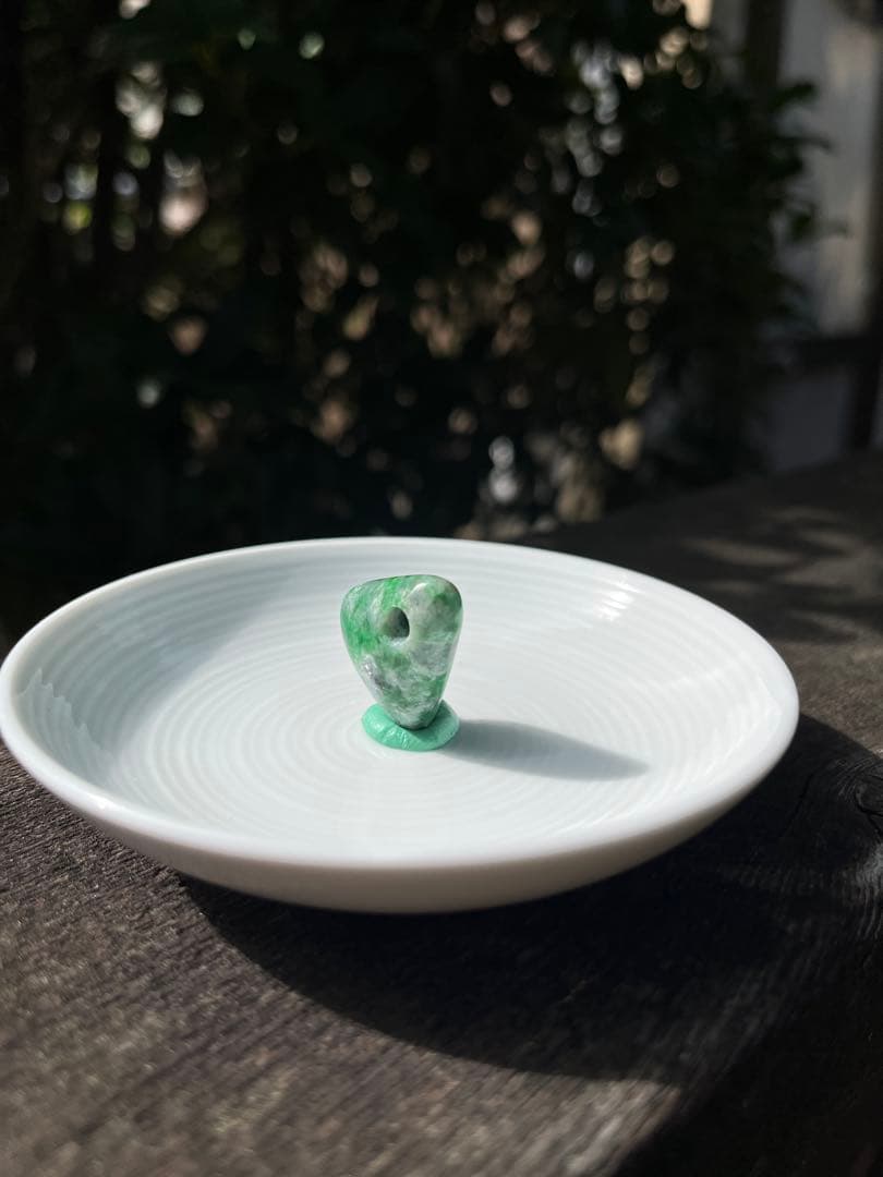 糸魚川翡翠　大珠　天然石　パワーストーン　日本の国石