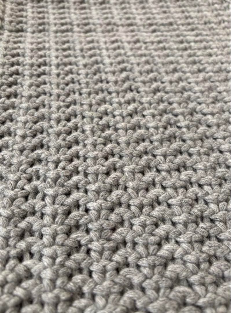 【杏仁 】MONCLER モンクレール　マフラー　グレー