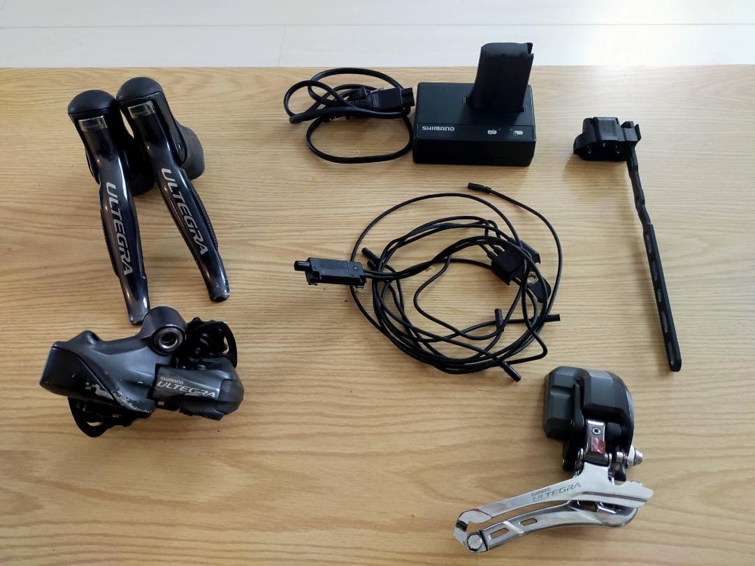 シマノSHIMANO アルテグラ ULTEGRA DI2 6770 10S ③