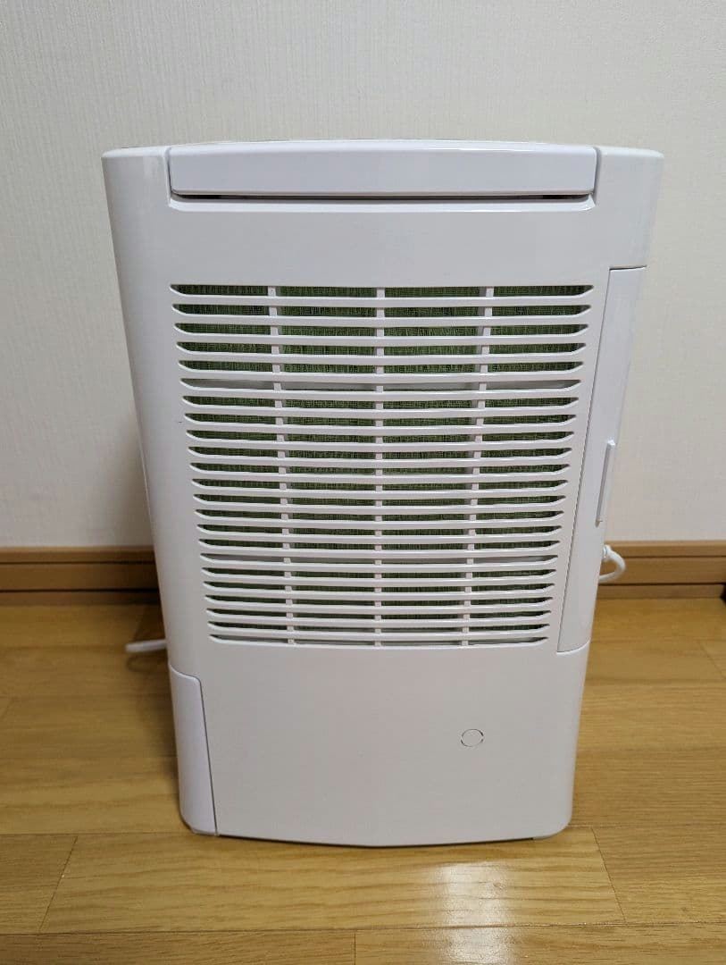 デシカント式除湿機　8.0L/日