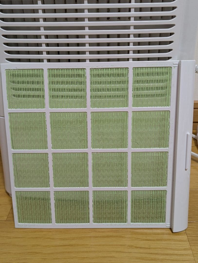 デシカント式除湿機　8.0L/日