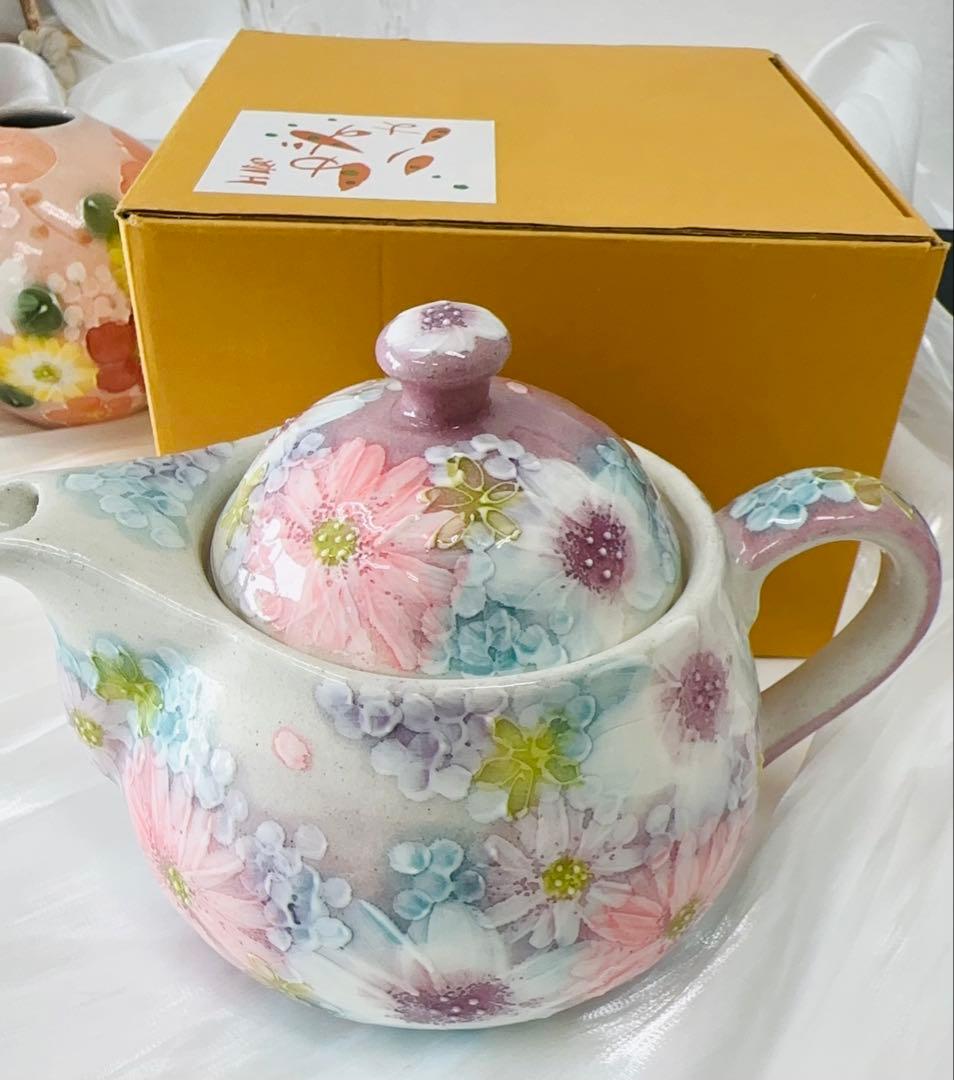 【新品未使用】工房「ゆずりは」丸ポット　ピンク瀬戸焼 贈り物