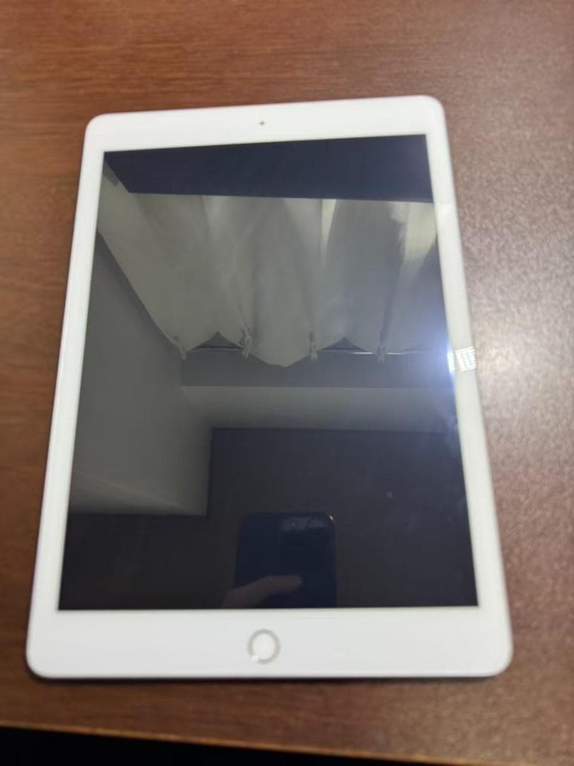 apple iPad 第8世代 128GB wifi