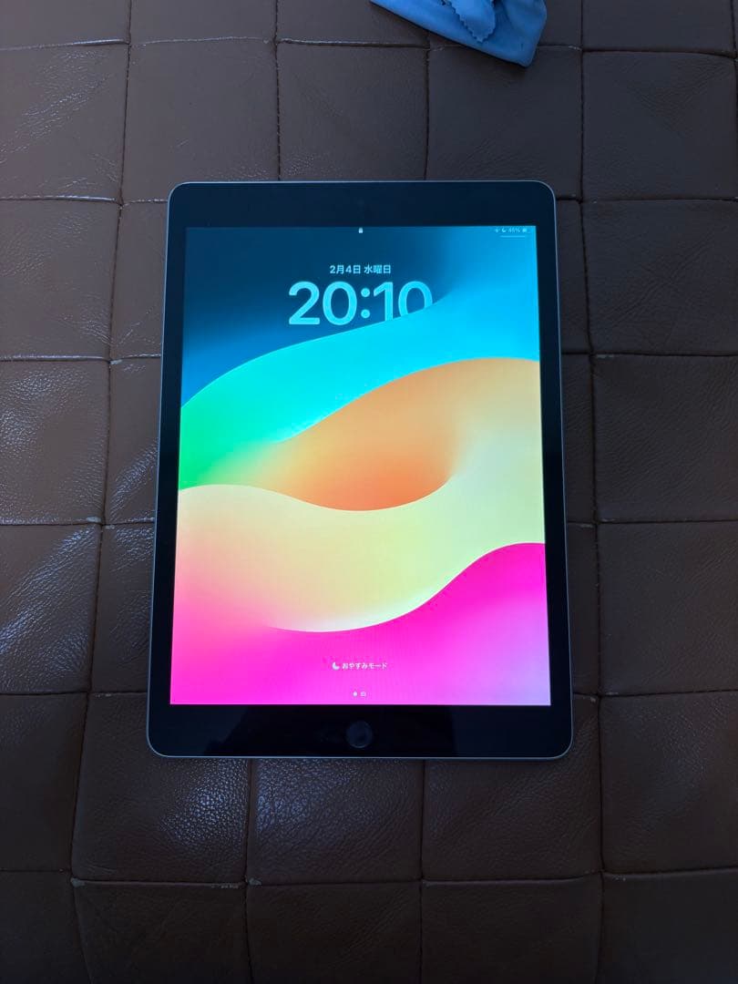 美品 Apple iPad 第9世代 64GB Wi-Fi シルバー 付属品完備