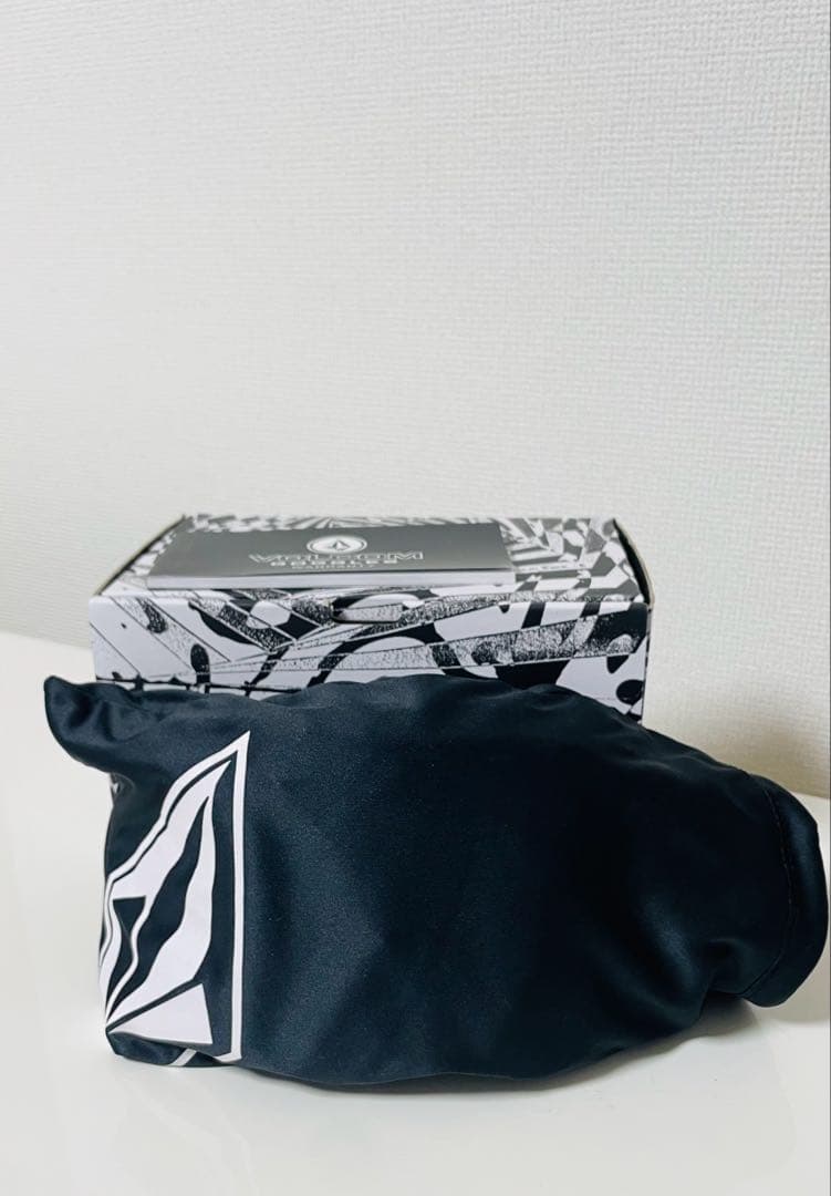 【新品未使用】VOLCOM ボルコム GARDEN2 ・定価より50%以上オフ