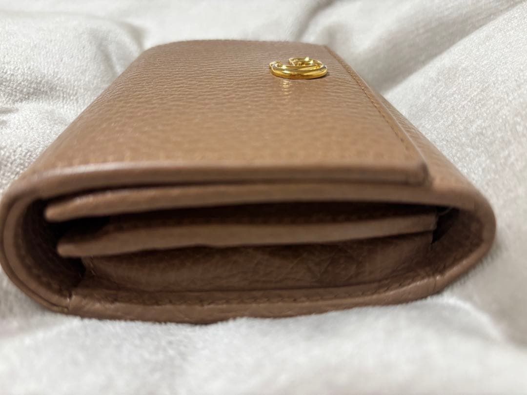 GUCCI 二つ折り財布 ピンクベージュ