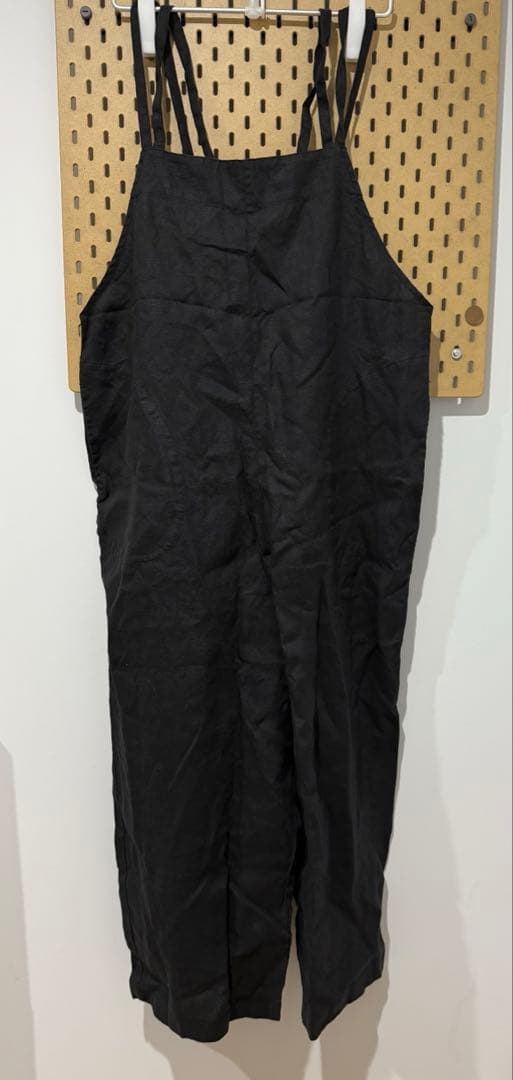 【新品未使用】かぐれ リネンサロペット　ブラック