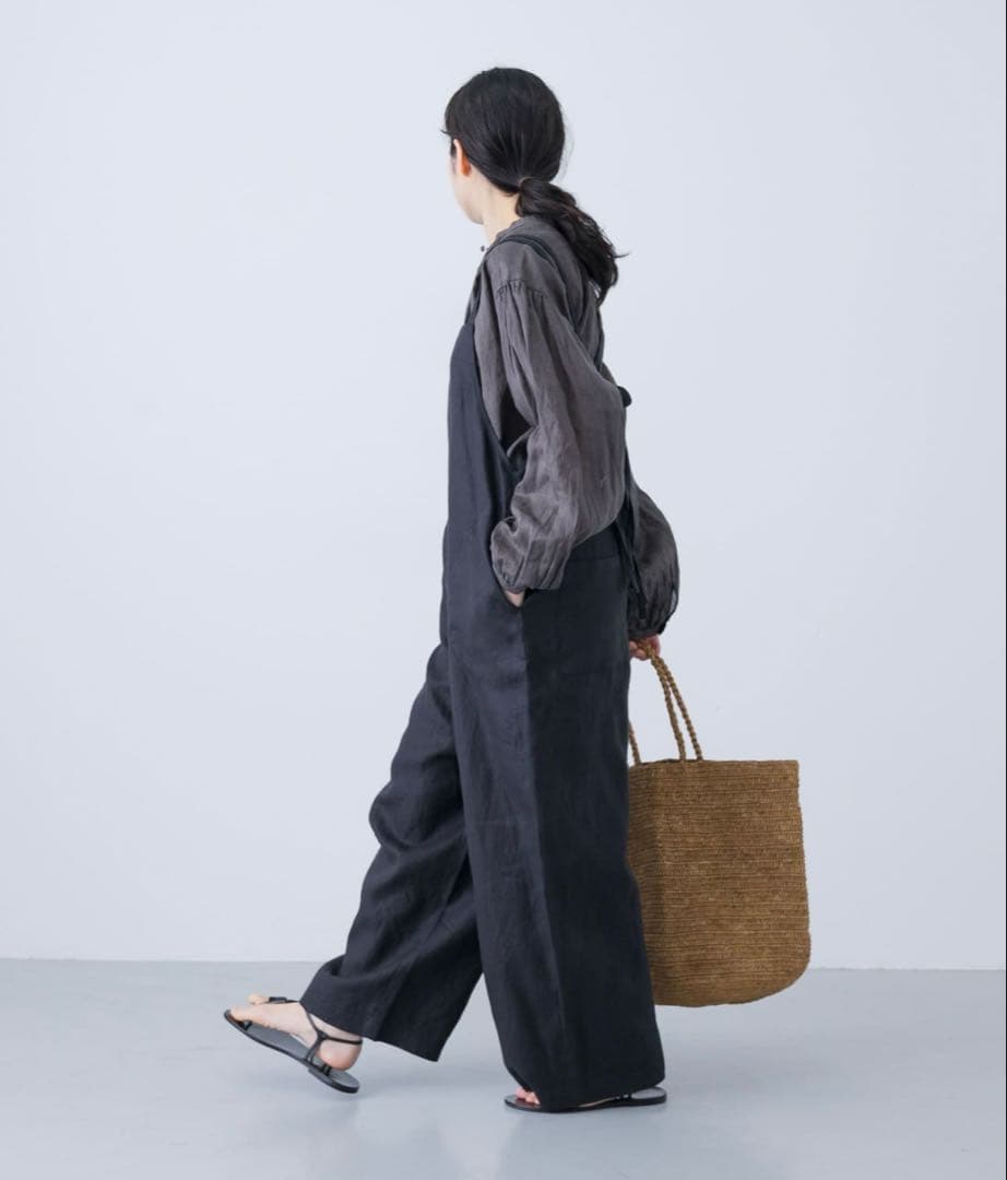 【新品未使用】かぐれ リネンサロペット　ブラック